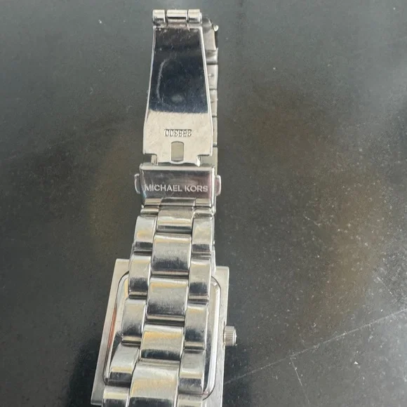 Michael Kors Silver-tone Crystal Accent Square Dial Bracelet Watch - Picture 5 of 7